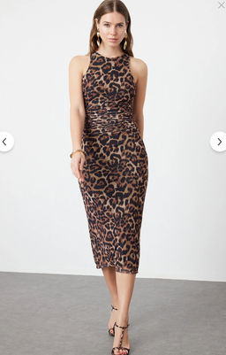 TRENDYOLMILLA Kahverengi Cok Renkli Hayvan Desenli Leopar Orme Tul S?k Abiye Elbise TPRSS24EL00202 фото 9