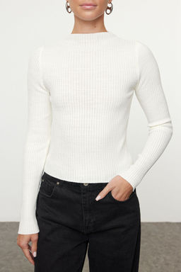 TRENDYOLMILLA Siyah-Ekru Basic 2li Paket Triko Kazak TWOAW25KZ00370