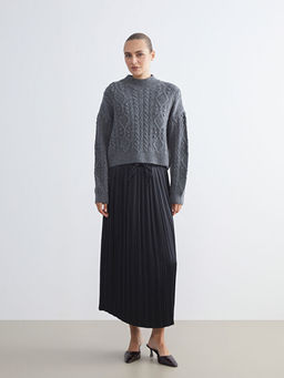 Yar?m Bal?k?? Yaka Kendinden Desenli Kad?n Triko Kazak