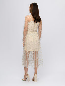 Платье бежевое длины миди с вышивкой - 1001dress фото 6