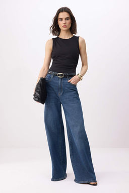 Siyah Duz Fitted Bisiklet Yaka Kolsuz C?tc?tl? Esnek Orme Body TWOSS26BD00020 - Trendyolmilla фото 2