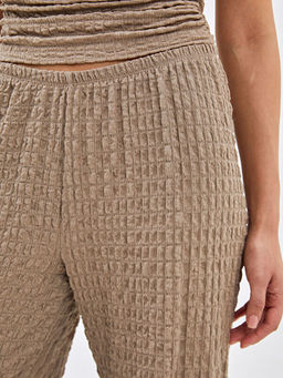 Beli Lastikli Dokulu Kad?n Pantolon