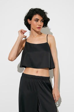 Топ укороченный