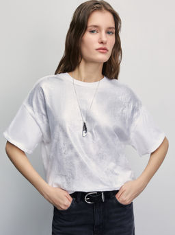 Футболка с принтом металлик / Zarina