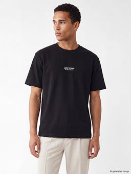 Relaxed Fit Bisiklet Yaka Bask?l? Erkek Ti??rt