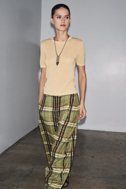 SHORT SLEEVE KNIT LINEN BLEND TOP