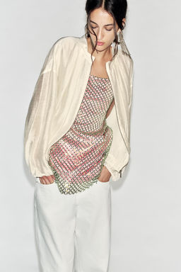 CHAQUETA BOMBER PLIEGUES / Crudo