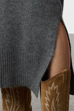 TRENDYOLMILLA Siyah Maxi Triko Yumusak Dokulu Y?rtmac Detayl? Jile Elbise TWOAW25EL00022  фото 3