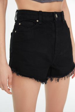 TRENDYOLMILLA Siyah Pacas? Puskul Detayl? Yuksek Bel Denim Sort TWOSS22SR0563  фото 4