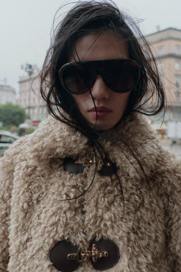 FAUX FUR JACKET WITH TOGGLES - Zara фото 5