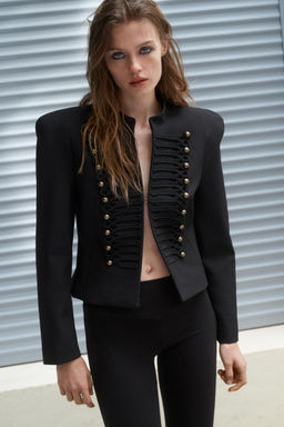 BLAZER ENTALLADA HOMBRERAS / Negro - Zara фото 2