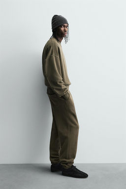 FADED CREW NECK SWEATSHIRT