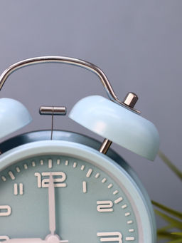 Часы-будильник "Numeral white", blue (16,7х12,5 см)