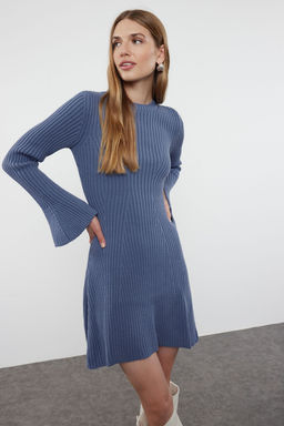 TRENDYOLMILLA Antrasit Mini Triko A-Line Formda Elbise TWOAW25EL00030
