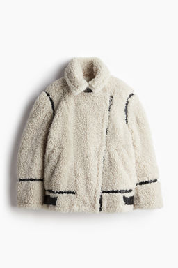 Chaqueta oversize en borreguito
