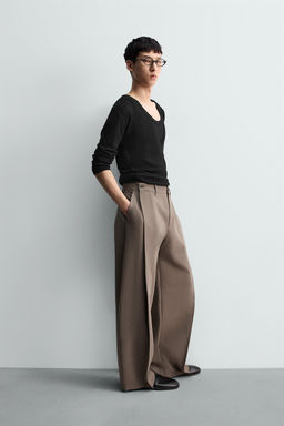 PANTAL?N RELAXED FIT PLIEGUES / Negro - Zara фото 4