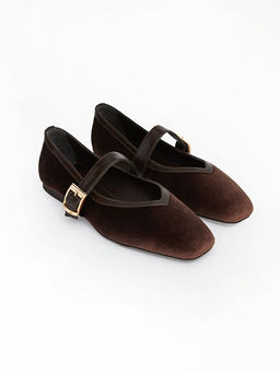 S?et G?r?n?ml? Kad?n Babet