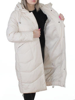 8806 MILK WHITE Пальто зимнее женское (150 гр. холлофайбер)