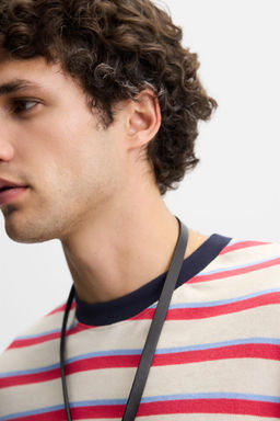 STRIPED CONTRAST T-SHIRT - Zara фото 6