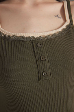 TRENDYOLMILLA Lacivert Cift Katl? Dantel Detayl? Fitilli Fitted/Vucuda Oturan Orme Atlet TWOSS25AL00035 фото 9