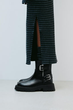 ANKLE BOOTS WITH BUCKLES
