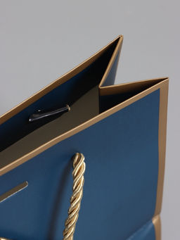 Пакет подарочный ламинированный, тёмно синий с золотым, с бантом, 19×15×7 см