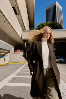 SOFT SHOULDER PAD COAT - Zara фото 4