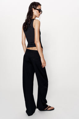CAMISETA POLIAMIDA TIRANTE ANCHO / Negro - Zara фото 5