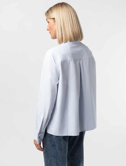 VILATTE / Блузка с застежкой манжета в стиле запонки  фото 4