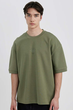 Loose Fit Bisiklet Yaka Bask?l? K?sa Kollu Ag?r Kumas Tisort - Defacto фото 2