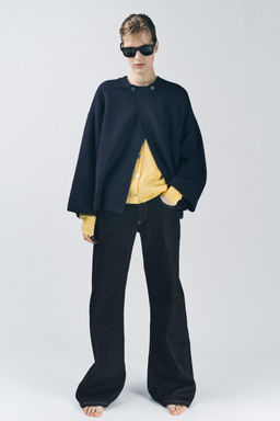 KNIT JACKET WITH METAL FASTENING