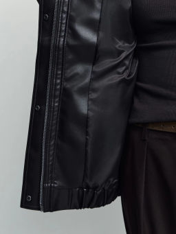 Куртка оверсайз из искусственной кожи / Zarina фото 11