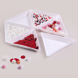 Zlatka Лоток для бисера TRB полипропилен 7.4 х 7.4 см 5 x 6 шт в пакете с еврослотом № 01 белый  фото 3