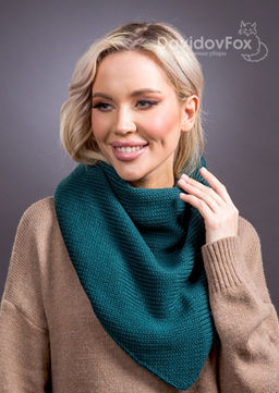 Косынка трикотаж изумруд