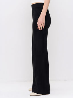 Брюки женские 9242-95007. 9500 чёрный